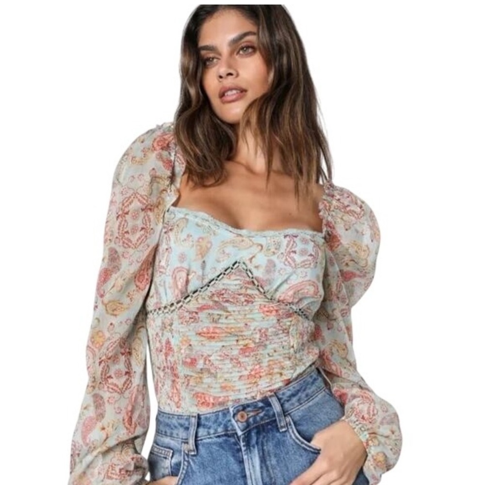 nwot lulu's 𖤓 ruched bodysuit.